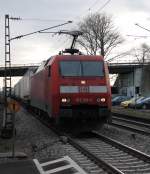 152 124-4 mit einem KLV im Bahnhof von Orschweier. (28.01.2013)