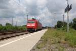 Lok 152 013 der DB in Bremerhaven Wulsdorf auf der Fahrt Richtung Sden.