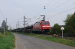 Mit einem gemischten Güterzug vam Haken rollt 152 033 linksrheinisch in Richtung Köln. Aufgenommen am 12/04/2014 bei Roisdorf/Bornheim.