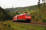 152 011-2 DB Schenker im Frankenwald bei Förtschendorf am 06.09.2015.