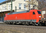 152 100-4 mit gem. Güterzug durch den Bf Bonn-Oberkassel - 16.02.2016
