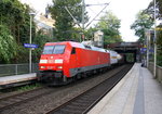 152 052-7 DB kommt aus Richtung Köln,Aachen-Hbf und fährt durch Aachen-Schanz mit einem Containerzug aus Verona(I) nach Antwerpen-Combinant(B) und fährt in Richtung Aachen-West.