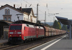 152 024 + 152 006 sind mit einem leeren Kohlenzug aus Dillingen Zentralkokerei in Richtung Ruhrgebiet unterwegs. Bis vor einiger Zeit waren diese Züge noch mit 151er bespannt, einige Jahre vorher, auch mit 140er Doppel. Bahnstrecke 3230 Saarbrücken - Karthaus in Merzig Saar am 23.10.2016
