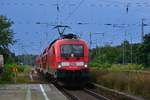 Nachdem sich in Zossen die Regenwolken einmählich verzogen kam 182 009 mit dem RE5 nach Stralsund in Zossen eingefahren.