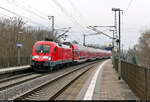 182 017-4 (Siemens ES64U2) durchfährt den Hp Magdeburg Herrenkrug auf Gleis 1.

🧰 DB Regio Nordost
🚝 RE 3119 (RE1) Magdeburg Hbf–Cottbus Hbf
🕓 17.3.2022 | 13:14 Uhr