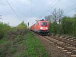 182 051 mit Conatinern am 26.4.2008 durch Ahlten -> Lehrte