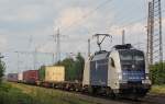 WLB ES 64 U2-068 am 9.8.12 mit einem KLV in Ratingen-Lintorf.
Gru an den Tf!