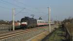 Am 22.03.2012 hatte ES 64 U2 - 073 die Aufgabe den EC 248  Wawel  nach Hamburg-Altona ber Berlin zu ziehen. Hier verlsst der Zug gerade die Stadt Lbbenau/Spreewald. 