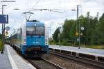 183 004 mit ALX 352 aus Praha hl. n. bei der Durchfahrt in Obertraubling, 07.08.2012