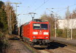 185 055-1 DB kommt mit einem Audi-VW-Skoda-Zug aus Osnabrück nach Kortenberg-Goederen(B) und kommt aus Richtung Mönchengladbach-Hbf,Rheydt-Hbf,Wickrath,Beckrath,Herrath und fährt durch