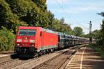 Am 27.08.2015 fuhr 185 391-0 mit einem langen Autozug aus Richtung Regensburg Prüfening durch den Haltepunkt von Etterzhausen gen Nürnberg.