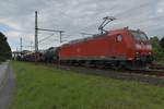 185 172-4 mit einem Mischer in Lintorf. 19.8.2017