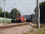 Am 30.08.16 fährt 185 015 mit EZ 51732 von Nürnberg Rbf nach München Nord.
Hier im Paindorf.