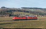 DB 185 107 und 095 sind am 29. Dezember 2017 bei Kiesen als Lokzug unterwegs Richtung Lötschberg.