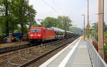 185 318-3 DB kommt durch Kohlscheid aus Richtung Aachen-West mit einem Güterzug aus Muizen-Goederen(B) nach Osnabrück(D) und fährt durch Kohlscheid und fährt in Richtung Herzogenrath. Aufgenommen vom Bahnsteig 2 in Kohlscheid.
Bei schönem Frühlingswetter am Vormittag vom 18.5.2019.