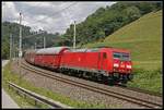 185 390 mit Güterzug bei Bruck/Mur am 24.06.2019.