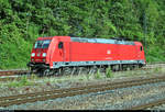 185 233-4 DB als Tfzf durchfährt den Bahnhof Geislingen(Steige) auf der Bahnstrecke Stuttgart–Ulm (Filstalbahn | KBS 750) Richtung Plochingen.
Aufgenommen von Bahnsteig 2/3.
[26.7.2019 | 17:35 Uhr]