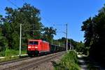 Bei Vachendorf konnte ich am 23. Juli 2019 die 185 278 mit dem sogenannten Aicher-Stahlzug von Hammerau nach Herbertshofen aufnehmen.