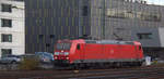 185 188-0 DB rangiertin Aachen-West. Aufgenommen vom Bahnsteig in Aachen-West. Bei Wolken am Nachmittag vom 12.12.2019.