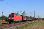 185 100-5 mit dem EZ 44625 (Mannheim Rbf-Basel SBB RB) bei Wiesental 22.4.20