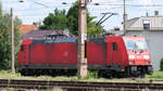 DB BR 185 274-8 wartet im Bahnhof Gänserndorf auf die freie Strecke nach Marchegg wo sie später einen Güterzug mit Neuwagen übernehmen wird.