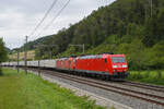 Doppeltraktion, mit den DB Loks 185 096-5, fährt am 27.07.2023 Richtung Bahnhof Tecknau.