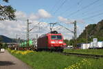 185034 am 08.05.2024 auf der rechten Mittelrheinstrecke nahe Braubach südgehend