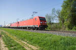 185 262-3 u.185 247-4 sind am 30.04.24 mit einem gemischten Güterzug bei Himmelstadt unterwegs.