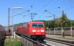DB 185 294-6 mit Falns-Wagen Richtung Würzburg, am 25.06.2024 in Thüngersheim.