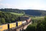 Br 185 Tx-Logistik mit Transped-Zug Verona-Wanne am 19.06.09 auf dem Bekeviadukt hinter Altenbeken.