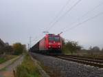 185 161 mit ihrem Gterzug bei der BK Basheide. Aufgenommen am 29.10.2009