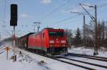 185 378-7 fhrt mit einem Zug Schiebewandwagen durch Leipzig-Thekla in Richtung Schnefeld. Fotografiert am 06.03.2010. 
