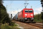 185 327 (9180 6185 327-1 D-DB) hat einen KLV-Zug aus Skandinavien am Harken und bringt ihn bei Sythen ins Ruhrgebiet. (05.09.2010) 

