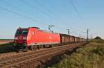 BR 185 042 Gramatneusiedl verlassen und ist hat mit ihrem Gterzug Richtung Wien unterwegs. Das Foto enstand am 08.10.2010.