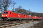 185 282 bildete am 7.3.11 den Schluss des Lokzuges,der aus 185 363,152 077,152 077 und 152 163 bestannt.Aufgenommen in Duisburg-Neudorf.