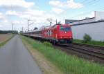 Mit einem Personenwagenzug der Firma EURO-EXPRESS kommt die 185 603-8 der HGK durch Anrath in Richtung Mnchengladbach aus Krefeld daher.