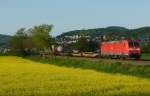 185 164-1 ist mit einem gemischten Gterzug am 03.05.2012 bei Ltzelsachsen