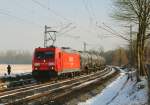 185 300-1 mit Kesselwagen bei Rimburg /  bach-Palenberg am 15.03.2013 in Richtung Aachen