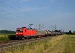 185 341 mit einem Gterzug am 18.07.2013 bei Plattling.