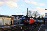 185 030-4 DB  kommt mit einem Kurzen Containerzug aus Italien nach Köln-Eifeltor  aus Richtung Koblenz und fährt in Richtung Köln.