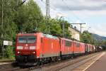 185 046 zog am 22.6.13 die 155 213,155 013,145 010 und einen gemischten Güterzug durch Bonn-Oberkassel.