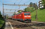 Die beiden DB Lok haben noch einige Kilometer vor sich, bevor sie wieder ihren  Stromabnehmer mit der breiten DB Schleifstück heben dürfen. 
Lugano Paradiso, den 5. Mai 2014