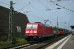 Mit nur einem spärlich beladenen Containerzug fuhr 185 320-9 am 26/07/2014 durch Allerheiligen Richtung Süden.