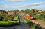 185 074-2 fuhr am 22.09.2014 mit einem Güterzug von Emden nach Osnabrück, hier in Leer.