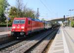 185 249-0 mit einem Militärzug in Fahrtrichtung Freising. Aufgenommen am 23.04.2014 in Oberschleißheim.