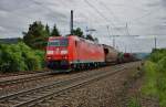 185 187-2 ist hier am 10.06.15 mit einen gemischten Güterzug bei Fulda zu sehen.