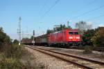 185 217-7 am 27.09.2014 in Orschweier, als sie mit einem Redbull-Zug (Bremerhaven - Bludenz) in Richtung Süden fuhr.