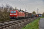 185 014-8 ist mit einen gemischten Güterzug in Richtung Norden unterwegs abgelichtet am 12.004.16 bei Thüngersheim.