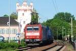 185 129 mit KLV-Zug am Adlerturm in Rüdesheim am Rhein - 10.05.2008