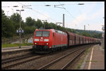 185057 kam am 29.07.2016 um 17.35 Uhr mit einem Güterzug in Richtung Ruhrgebiet durch den Bahnhof Brackwede.